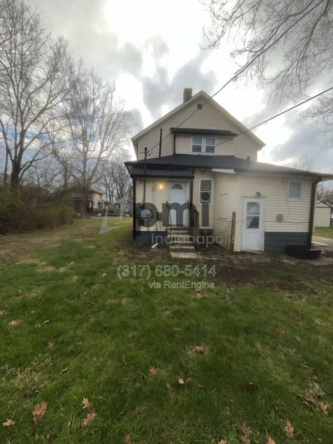 property at 2422 E Adams St