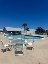 7648 SE Sugar Sand Cir in Hobe Sound, FL - Building Photo - Building Photo