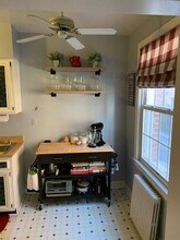 4471 MacArthur Blvd NW, Unit 102 in Washington, DC - Foto de edificio - Building Photo