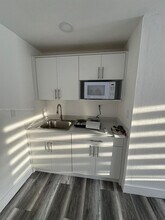 17621 NW 42nd Ave in Miami Gardens, FL - Building Photo - Building Photo