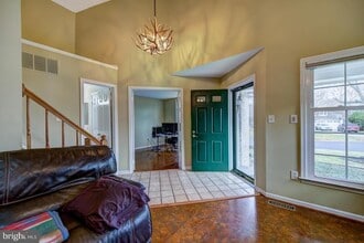 13432 Muirkirk Ln in Herndon, VA - Building Photo - Building Photo