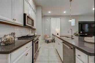 17756 Sage Ln in Dallas, TX - Building Photo - Building Photo