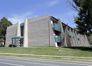 Sedona Ridge Apartments in Colorado Springs, CO - Foto de edificio - Building Photo