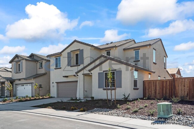 3286 Deer Oak Street in Manteca, CA - Foto de edificio - Building Photo