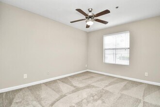 1201 Enterprise Ave-Unit -622 in League City, TX - Foto de edificio - Building Photo