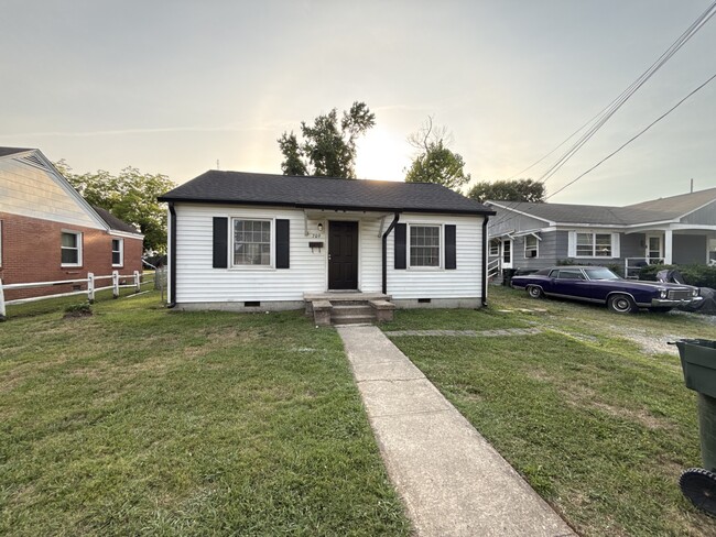 property at 709 Mcpherson St