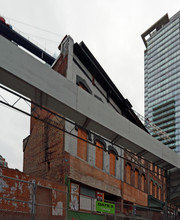 1 Yorkville in Toronto, ON - Building Photo - Building Photo