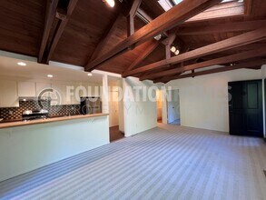 10 Canyon Rd in Ross, CA - Building Photo - Building Photo