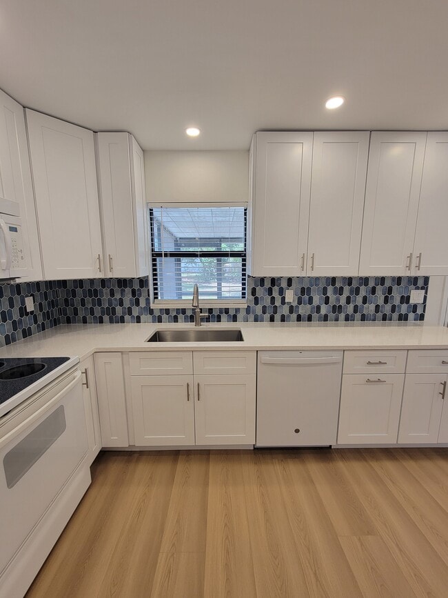 property at 10254 Pennsylvania Ave