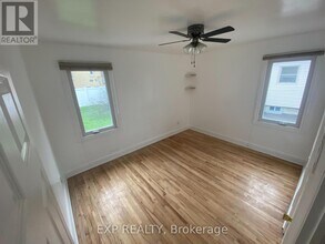 304 Frontenac St in Ottawa, ON - Building Photo - Building Photo