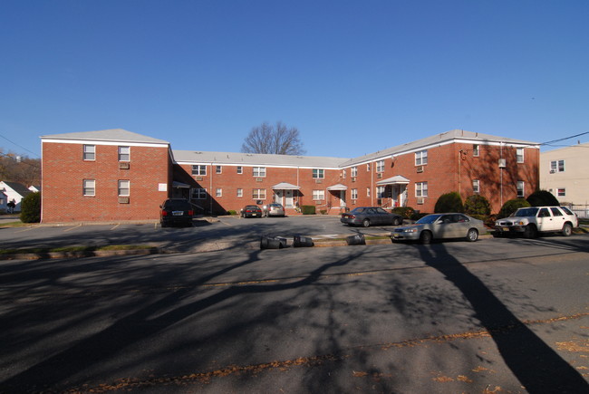 201 Crosby Ave in Paterson, NJ - Building Photo - Building Photo