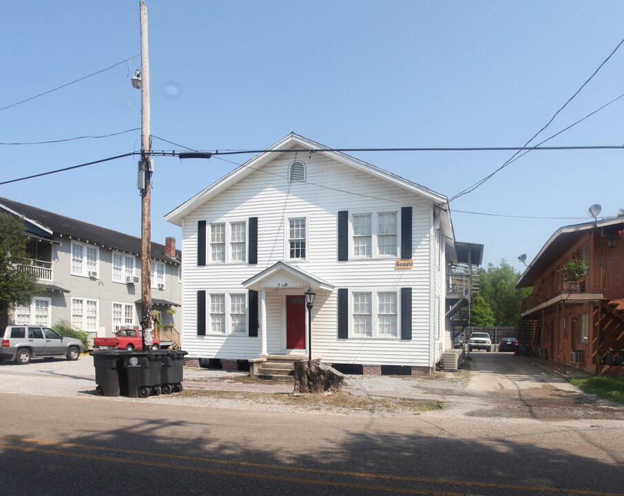 229 E State St in Baton Rouge, LA - Foto de edificio