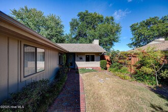 1205 2 Mile Cir W in Wilmington, NC - Building Photo - Building Photo