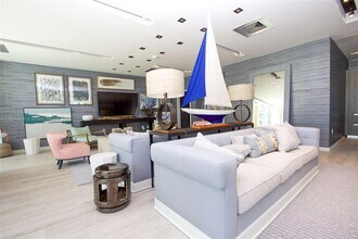 2900 NE 7th Ave, Unit 1404 in Miami, FL - Building Photo - Building Photo
