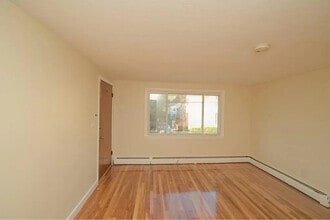 19 Crossman St in Boston, MA - Foto de edificio - Building Photo