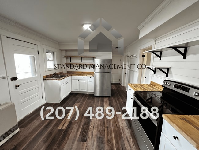 47 Summer St in Waterville, ME - Building Photo - Building Photo