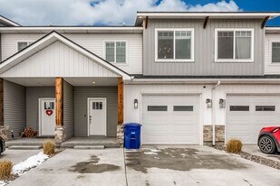 434 S 3rd W in Sugar City, ID - Building Photo