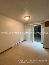 10463 SE 47th Ave-Unit -2 in Milwaukie, OR - Building Photo - Building Photo