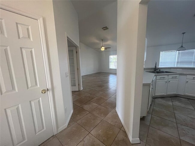 2223 Rio De Janeiro Ave in Punta Gorda, FL - Building Photo - Building Photo