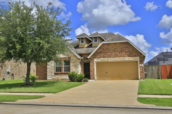 271 Westwood Dr