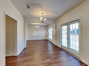 2613 Newtons Crest Cir in Snellville, GA - Foto de edificio - Building Photo