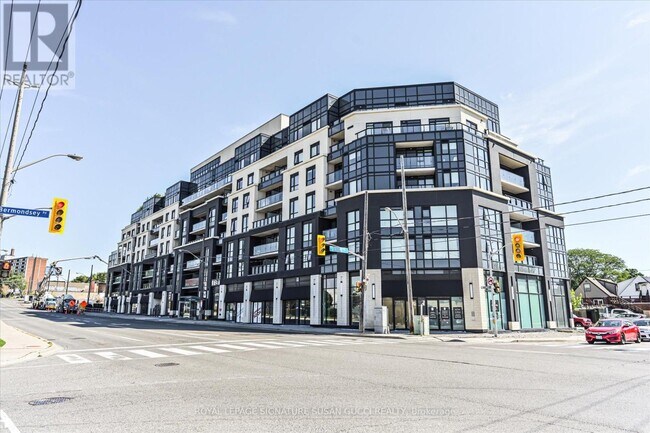 1401 O'Connor Dr in Toronto, ON - Building Photo - Building Photo