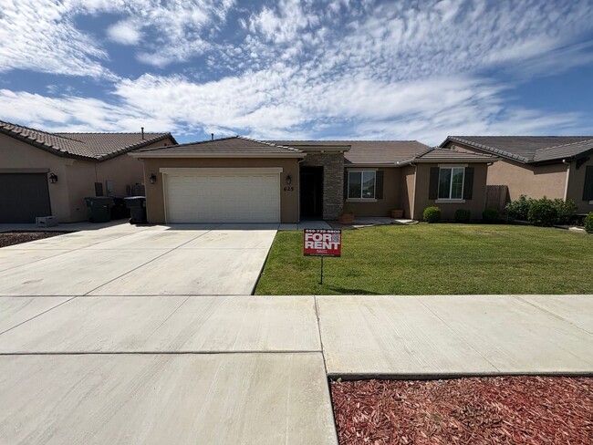 property at 625 E Monte Verde Ave