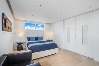 1045 10th St, Unit 904 in Miami Beach, FL - Foto de edificio - Building Photo