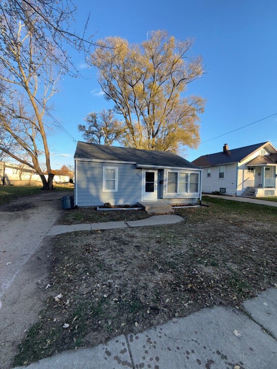 3014 Lapey St in Rockford, IL - Building Photo