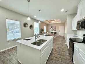 1412 S Yankton St, Unit 1 in Alton, TX - Building Photo - Building Photo