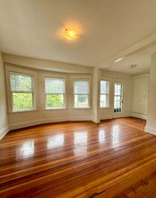 70 Putnam St, Unit 2 in Watertown, MA - Building Photo - Building Photo