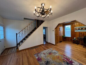 7515 Lawn Ave in Cleveland, OH - Building Photo - Building Photo