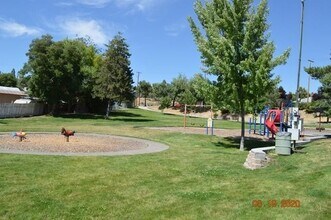 210 McKinley St in Klamath Falls, OR - Building Photo - Building Photo
