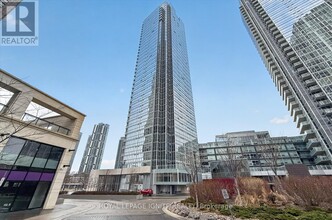 2916 Hwy 7 in Vaughan, ON - Building Photo - Building Photo