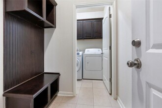 2925 Scout Pony Dr in Leander, TX - Building Photo - Building Photo