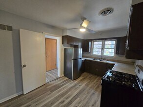 4338 N Sheffield Ave in Shorewood, WI - Building Photo - Building Photo