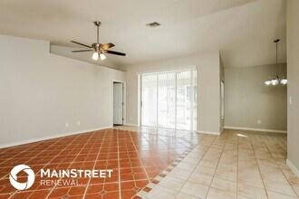 2914 NW 11th St in Cape Coral, FL - Foto de edificio - Building Photo