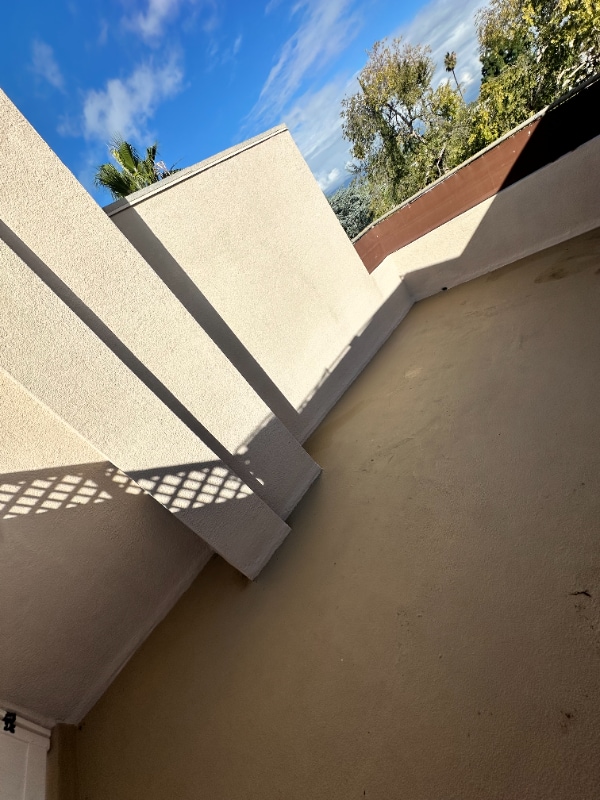 15009 Moorpark St, Unit 314 in Los Angeles, CA - Building Photo - Building Photo