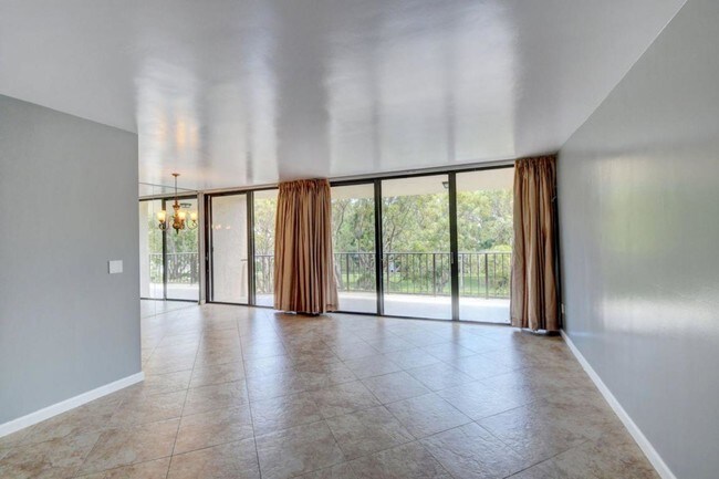859 Jeffery St-Unit -303 in Boca Raton, FL - Building Photo - Building Photo