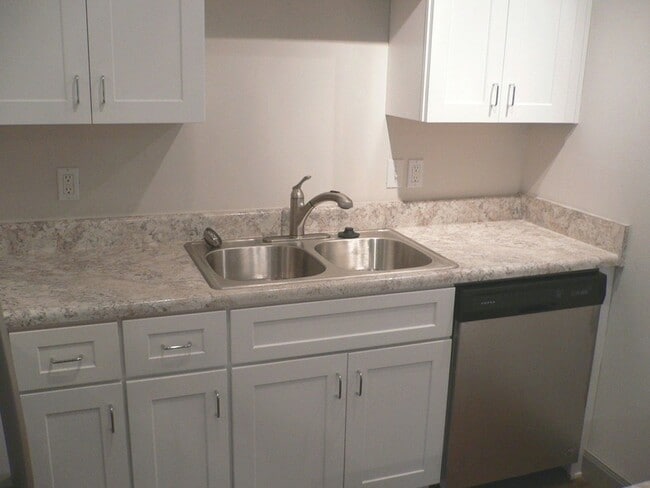 9820 Park Ln Pl, Unit 9820 in Dallas, TX - Foto de edificio - Building Photo