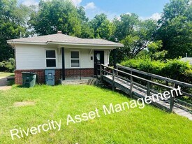 2736 Enterprise Ave in Memphis, TN - Building Photo