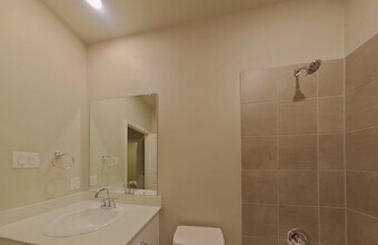 1806 Ash Oak Ln in Heartland, TX - Building Photo - Building Photo