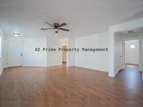 17432 W Calavar Rd in Surprise, AZ - Building Photo - Building Photo