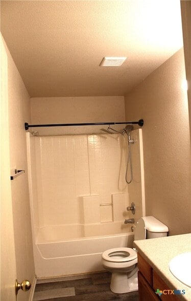 415 E 4th Ave in Belton, TX - Foto de edificio - Building Photo