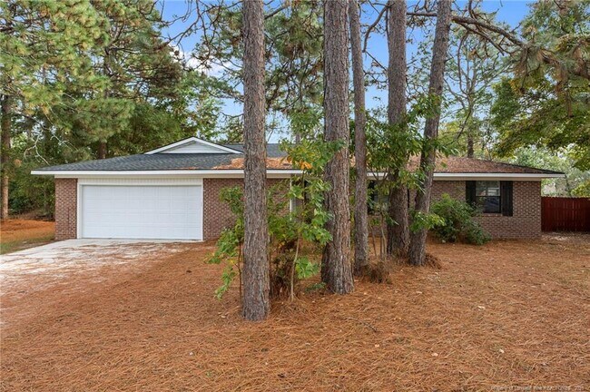 6809 Timbercroft Ln in Fayetteville, NC - Building Photo - Building Photo