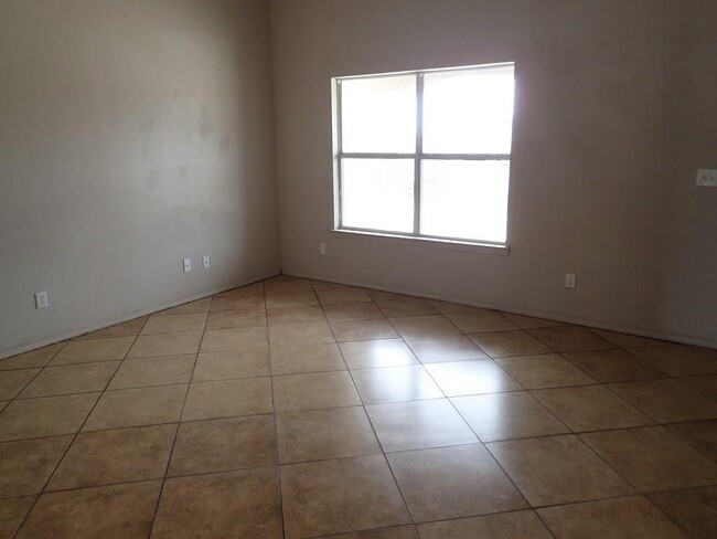 12050 Hosea St in El Paso, TX - Building Photo - Building Photo