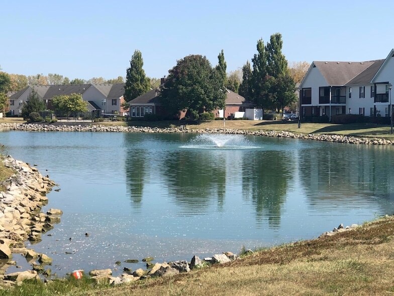 5536 Cedar Springs, Unit 5536A in Columbus, OH - Building Photo