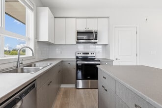 1516-1516 McCallum Rd in Abbotsford, BC - Foto de edificio - Building Photo