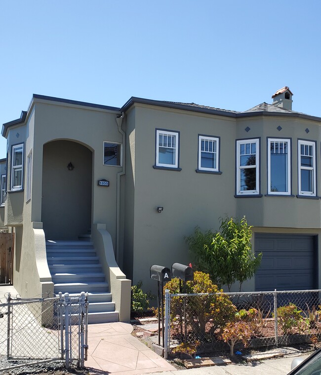 1055 San Mateo Ave in San Bruno, CA - Building Photo - Building Photo