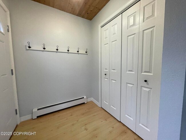 3911 Resurrection Dr in Anchorage, AK - Building Photo - Building Photo
